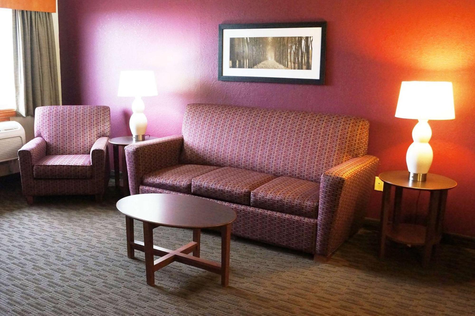 Americinn By Wyndham Baldwin Bagian luar foto