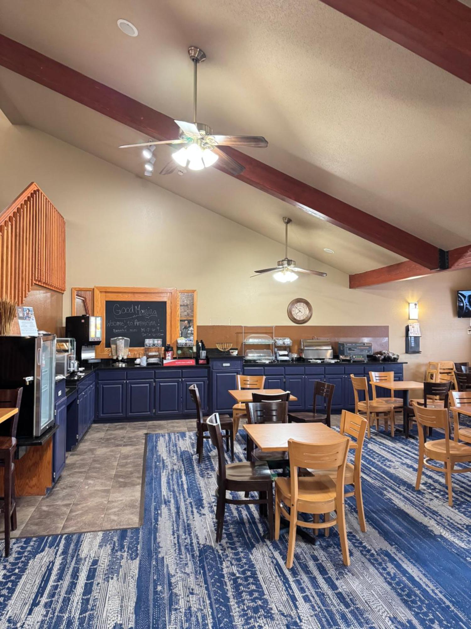 Americinn By Wyndham Baldwin Bagian luar foto